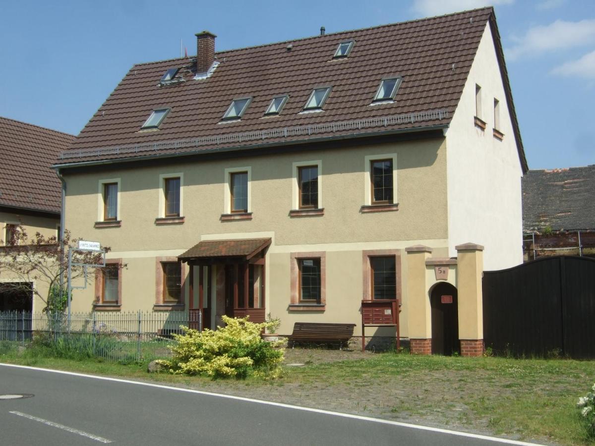 Ferienwohnung am Neuseenland Rötha Exterior foto